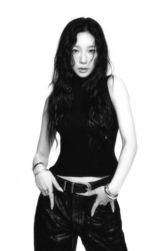 少女時代 テヨン、SMと再契約を締結「19年間の絆を基に再び歩んでいく」（公式）