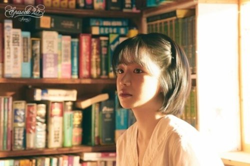 IZ*ONE出身チョ・ユリ、3rdミニアルバム「Episode 25」新たなコンセプトフォト＆モーションポスターを公開
