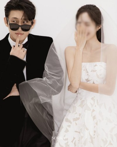 &ldquo;先月結婚&rdquo;俳優コ・ジュン、美貌の妻を初公開&hellip;ウエディング写真が話題