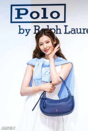 【PHOTO】TWICE サナ、ブランド「ポロ ラルフ ローレン」のイベントに出席