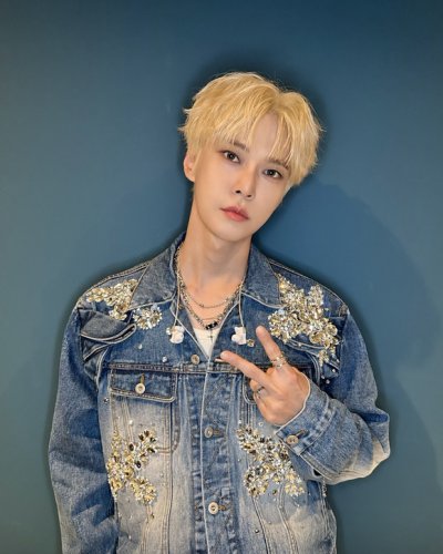 NCT ドヨン、サプライズで金髪に！アンコール公演が開幕&hellip;EXO ディオ＆ファン・ミンヒョンらも観覧