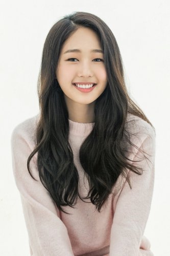 「ワンダーフールズ」「キング・ザ・ランド」出演イ・スビン、結婚を発表！自筆手紙で心境明かす