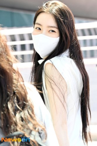 【PHOTO】Red Velvet アイリーン、ソロコンサートのため台湾へ出国（動画あり）