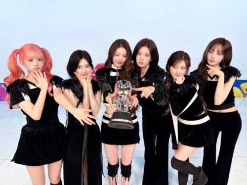 IVE「M COUNTDOWN」で2026年初の1位獲得！続く活動にも期待