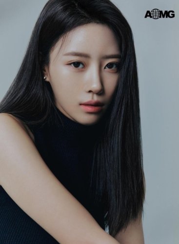 LOVELYZ ミジュ、AOMGと専属契約を締結&hellip;GOT7 ユギョムらと同じ事務所に