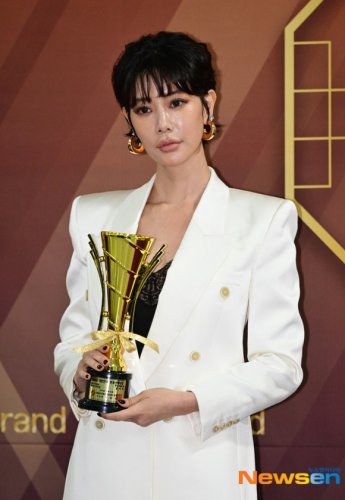 クララ、8月に離婚していたことが明らかに&hellip;結婚から6年でそれぞれの道へ
