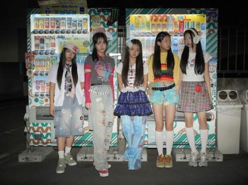 Burvey、タイトル曲「SUGAR RIDING」MV公開&hellip;純粋な青春のときめきをレトロな感性で表現