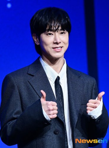 東方神起 ユンホ、デビュー後初のソロコンサートツアーを開催決定！7月にソウルで幕開け