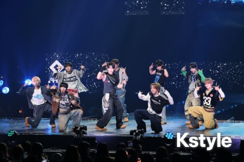 【PHOTO】AHOF「Kstyle PARTY」2日目に登場！全力パフォーマンスで9人9色の魅力をアピール