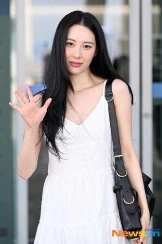 【PHOTO】元Wonder Girls ソンミ、海外スケジュールのためサウジアラビアへ出国