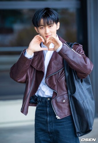 【PHOTO】NCT マーク、ファッションウィーク出席のため中国へ出国