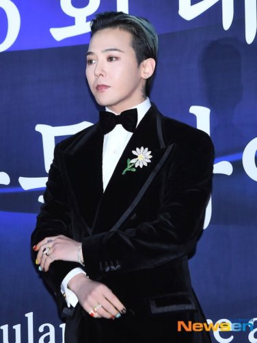 G-DRAGON、aespaの新曲「WDA」にフィーチャリング参加！KBSミュージックビデオ審議で明らかに