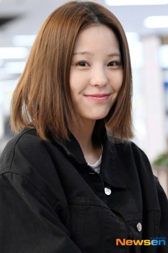 【PHOTO】NiziU、スケジュールのため韓国に到着