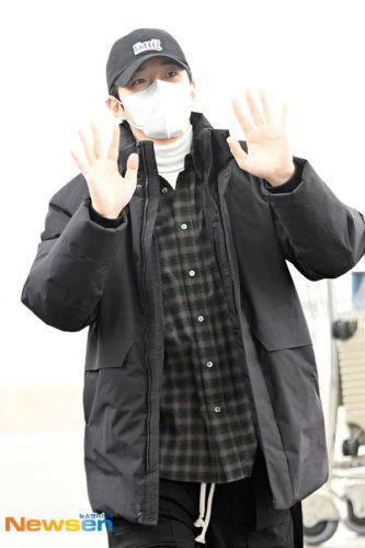 【PHOTO】2PM ジュノ、海外スケジュールのためマカオへ出国