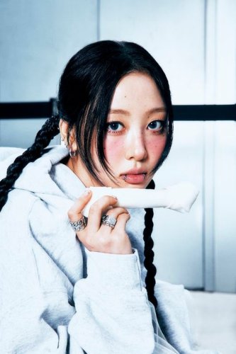 今月の少女（LOONA） イヴ、3rd EP「Soft Error」の秘話を明かす&ldquo;チュウが応援してくれてありがたかった&rdquo;