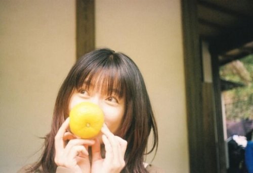 ハン・ヒョジュ、日本で初のフォトブックを12月15日に発売！「匿名の恋人たち」オフショットを収録