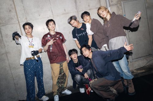 BTS、東京ドーム公演に11万人のARMYが熱狂！日本の芸能人も観覧