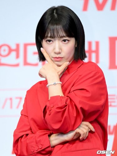 パク・シネ、新ドラマ「アンダーカバー・ミスホン」出演理由とは？20代を演じるため努力した点も明かす