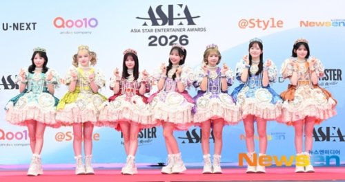 【PHOTO】FRUITS ZIPPER「ASEA 2026」レッドカーペットに登場
