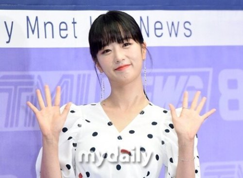 Apink ユン・ボミ、結婚を直筆手紙で報告「長い間一緒にいてくれた人&hellip;より堅実に生きていく」