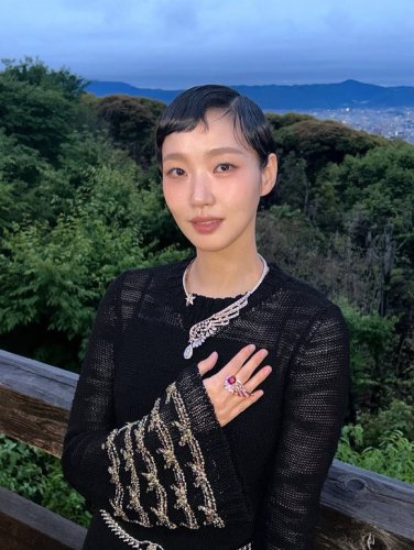 京都で日韓スター対面！キム・ゴウン、小松菜奈＆安藤サクラらと豪華ショット（動画あり）