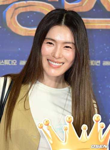【PHOTO】元AFTERSCHOOLのカヒ＆元Wonder Girlsのソネら、映画「キング・オブ・キングス」フォトウォールイベントに出席
