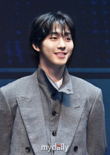 アン・ヒョソプ、撮影中に気絶したことも&hellip;当時の心境を告白「俳優を辞めようかと思った」（動画あり）
