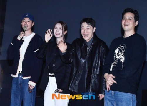 【PHOTO】チョ・インソン＆シン・セギョン＆パク・ヘジュンら、映画「ヒューミント」舞台挨拶に出席