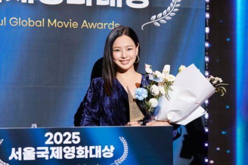 イ・ハニ「ソウル国際映画大賞」でドラマ部門の最高演技賞を受賞&ldquo;この仕事を愛している&rdquo;
