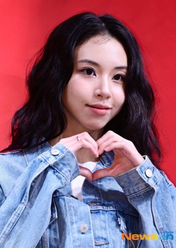 TWICE チェヨン、活動中断を発表&hellip;健康上の理由で年末まで休養へ