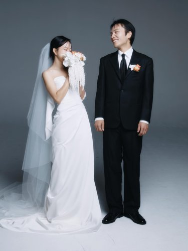 歌手キム・ジス、本日（3/28）結婚！パク・ソジュンが祝福コメントと共に招待状を公開