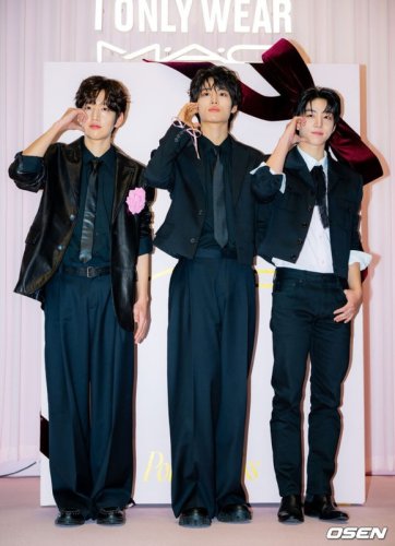 【PHOTO】MONSTA X ヒョンウォン＆MEOVV エラら、コスメブランド「M・A・C」ポップアップイベントに出席