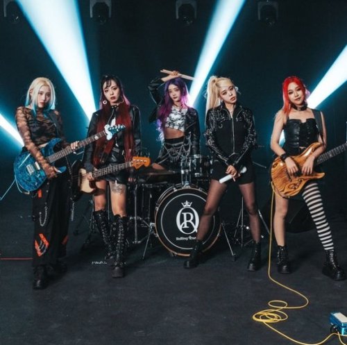 &ldquo;韓国女性ロックバンド&rdquo;Rolling Quartz ヒョンジョン、路上で乱闘？傷だらけの顔と首に衝撃&hellip;事務所がコメント