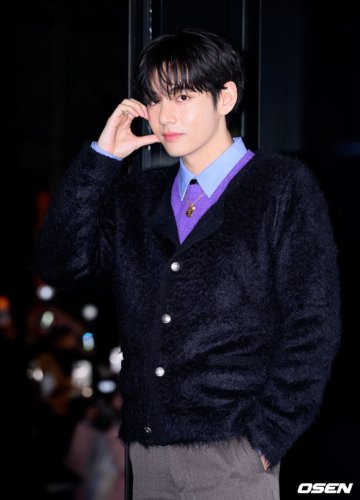 BTSのV、植物の手入れに熱中？パジャマ姿で愛らしい近況を公開