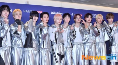 【PHOTO】xikers「Hanteo Music Awards 2025」レッドカーペットに登場