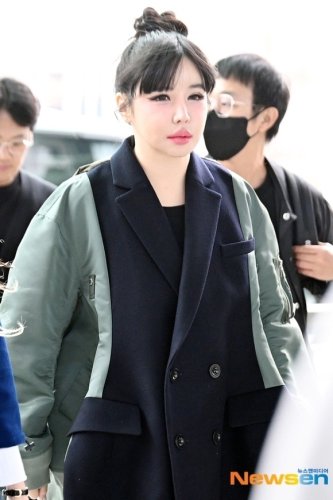 2NE1のBOM「私を整形ネタで売っていた」と再びYGを批判&hellip;不満爆発も投稿を削除