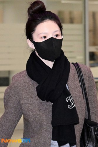 【PHOTO】コ・ユンジョン、ファッションウィークを終えて韓国に到着（動画あり）