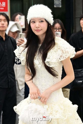 &ldquo;活動休止を発表&rdquo;ILLIT モカ、ファンから心配の声にメッセージ「またすぐ会いに来る」