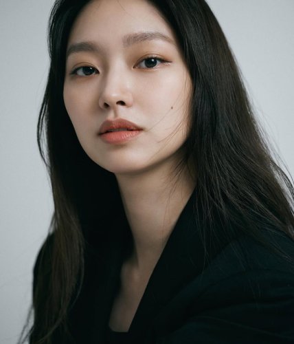 女優チェ・ユファ、第1子出産を報告！可愛らしい写真も公開「よく生まれてきたね」