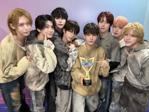 AHOF「SHOW CHAMPION」で1位を獲得！音楽番組で2冠達成&ldquo;残りの活動も最善を尽くす&rdquo;