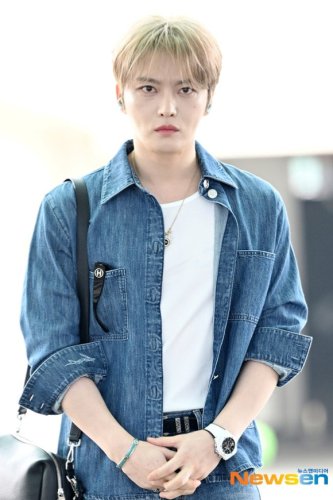 【PHOTO】ジェジュン、ファンコンサートのためシンガポールへ出国（動画あり）