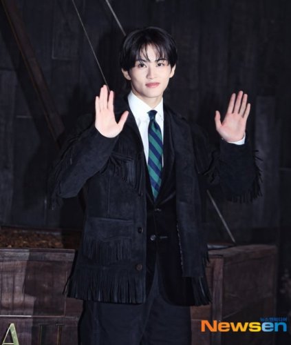 【PHOTO】NCT マーク＆aespaのWINTERら、ブランド「ラルフ ローレン」のイベントに出席（動画あり）