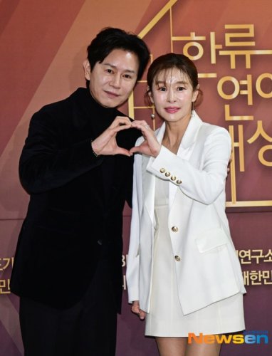 【PHOTO】キム・ミンジョン＆イェ・ジウォンら「大韓民国韓流芸能大賞」に出席