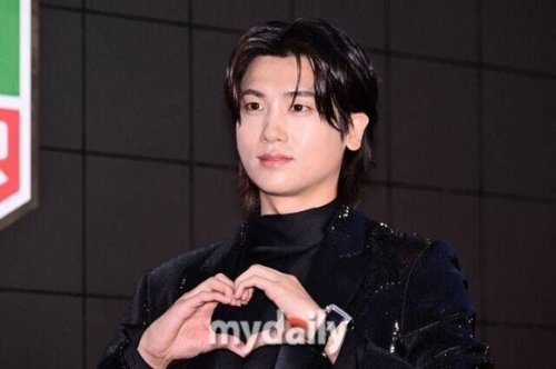 パク・ヒョンシク、ZE:A時代からの仲間が設立！新生企画会社「R&Ecirc;VE」と契約を締結