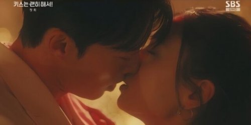 放送開始「ダイナマイト・キス」チャン・ギヨン＆アン・ウンジン、運命的な出会いに注目【ネタバレあり】