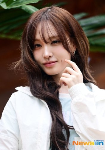 【PHOTO】IVE リズ、ブランド「K-SWISS」のイベントに出席