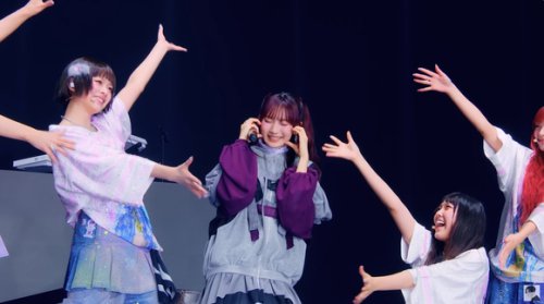 YOASOBI、韓国公演からNewJeans、AKMU イ・スヒョン参加のライブ映像をYouTubeで公開