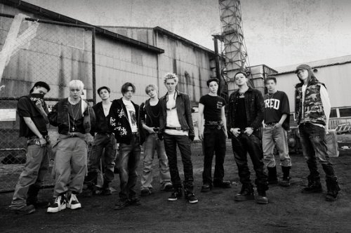TREASURE、4thミニアルバム「NEW WAV」がオリコン週間アルバムランキングで初の1位に！