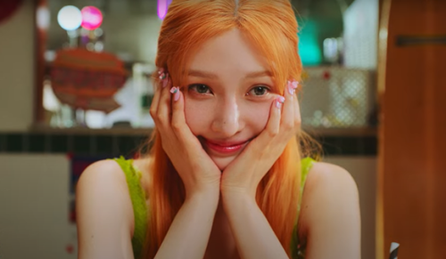 Red Velvet ジョイ、タイトル曲「Love Splash！」MV公開&hellip;透き通る爽やかな歌声に注目