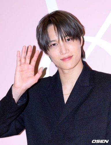 【PHOTO】EXO カイ、コスメブランド「イヴ・サンローラン・ボーテ」のイベントに出席